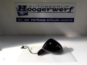 Gebruikte Buitenspiegel links Opel Corsa D 1.4 16V Twinport Prijs op aanvraag aangeboden door Autobedrijf Hoogerwerf