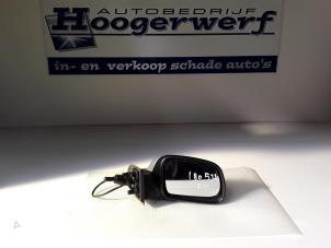 Gebruikte Buitenspiegel rechts Peugeot 307 (3A/C/D) 1.6 16V Prijs € 35,00 Margeregeling aangeboden door Autobedrijf Hoogerwerf