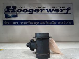Gebruikte Luchtmassameter BMW 3 serie (E36/2C) 325i 24V Prijs € 25,00 Margeregeling aangeboden door Autobedrijf Hoogerwerf