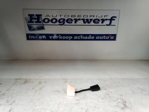 Gebruikte Gordelspanner rechts Volkswagen Polo III (6N1) 1.4i 60 Prijs € 30,00 Margeregeling aangeboden door Autobedrijf Hoogerwerf