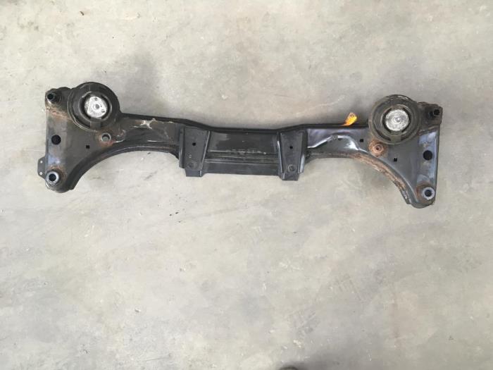 Gebruikte Subframe BMW 3 serie Touring (E46/3) 320d 16V Prijs op aanvraag aangeboden door Autobedrijf Hoogerwerf