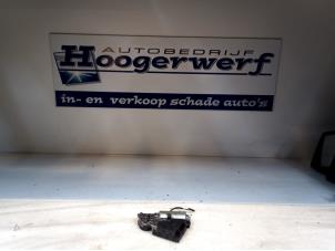 Gebruikte Schuifdak Motor Volkswagen Polo Prijs € 20,00 Margeregeling aangeboden door Autobedrijf Hoogerwerf