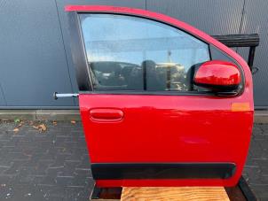 Gebruikte Deur 4Deurs rechts-voor Fiat Panda (312) 0.9 TwinAir Turbo 85 Prijs € 150,00 Margeregeling aangeboden door Autobedrijf Hoogerwerf