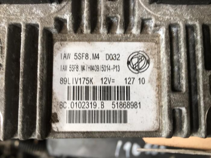 Gebruikte Ontstekingsmodule Fiat Panda (312) 0.9 TwinAir Turbo 85 Prijs € 50,00 Margeregeling aangeboden door Autobedrijf Hoogerwerf