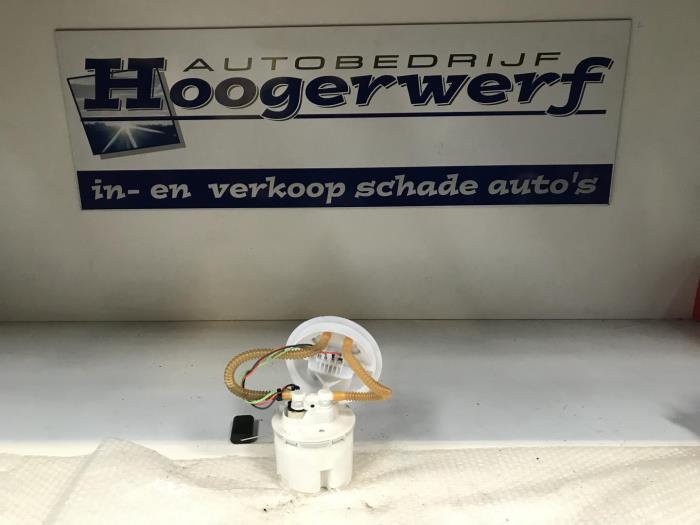 Gebruikte Benzinepomp Ford Focus 1 Wagon 1.8 TDCi 100 Prijs op aanvraag aangeboden door Autobedrijf Hoogerwerf