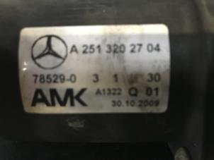 Gebruikte Luchtpomp (Vering) Mercedes R (W251) 3.0 320 CDI 24V 4-Matic Prijs € 350,00 Margeregeling aangeboden door Autobedrijf Hoogerwerf