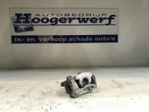 Gebruikte Remklauw (Tang) links-achter Toyota Verso 1.6 16V VVT-i Prijs € 40,00 Margeregeling aangeboden door Autobedrijf Hoogerwerf