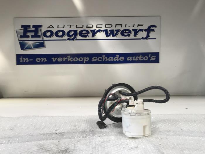 Gebruikte Tank element Pomp Ford Focus 2 Wagon 1.8 16V Flexifuel Prijs € 25,00 Margeregeling aangeboden door Autobedrijf Hoogerwerf