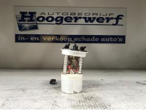 Gebruikte Brandstofpomp Elektrisch Ford Fusion 1.4 16V Prijs € 25,00 Margeregeling aangeboden door Autobedrijf Hoogerwerf