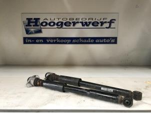 Gebruikte Schokbreker set Volkswagen Fox (5Z) 1.2 Prijs € 40,00 Margeregeling aangeboden door Autobedrijf Hoogerwerf