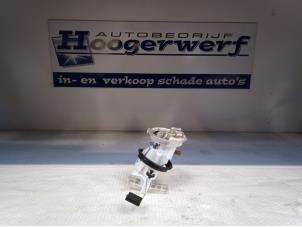 Gebruikte Brandstofpomp Elektrisch BMW 3 serie (E46/4) 328i 24V Prijs € 40,00 Margeregeling aangeboden door Autobedrijf Hoogerwerf