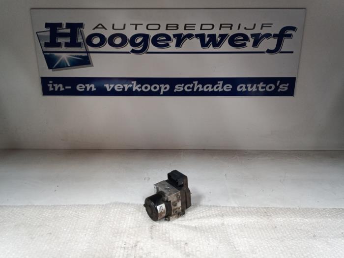 Gebruikte ABS Pomp Kia Rio (DC22/24) 1.5 16V Prijs € 75,00 Margeregeling aangeboden door Autobedrijf Hoogerwerf
