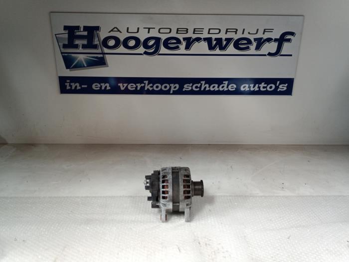 Gebruikte Alternator Renault Kadjar (RFEH) 1.2 Energy TCE 130 Prijs € 50,00 Margeregeling aangeboden door Autobedrijf Hoogerwerf