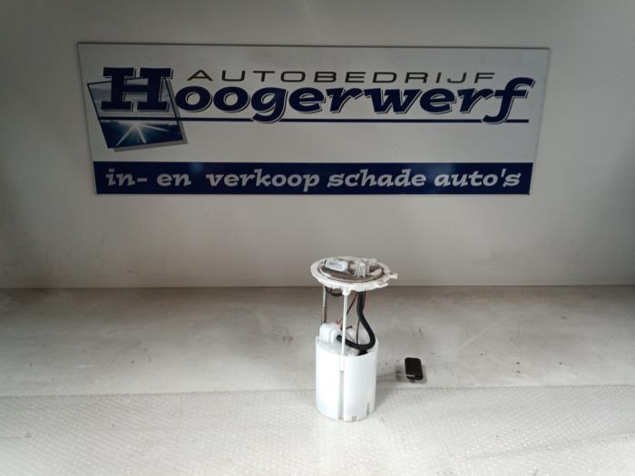 Gebruikte Benzinepomp Renault Kadjar (RFEH) 1.2 Energy TCE 130 Prijs € 80,00 Margeregeling aangeboden door Autobedrijf Hoogerwerf