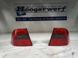Gebruikte Achterlicht rechts Opel Vectra B (36) 2.2 16V Ecotec Prijs € 30,00 Margeregeling aangeboden door Autobedrijf Hoogerwerf
