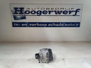 Gebruikte Alternator Kia Carens IV (RP) 1.6 GDI 16V Prijs € 50,00 Margeregeling aangeboden door Autobedrijf Hoogerwerf