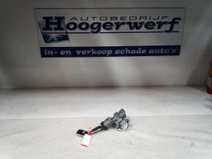 Gebruikte Kontaktslot + Sleutel Hyundai i10 (B5) 1.0 12V Prijs € 70,00 Margeregeling aangeboden door Autobedrijf Hoogerwerf