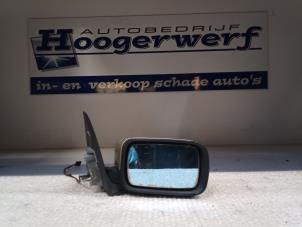 Gebruikte Buitenspiegel rechts BMW 3 serie Compact (E46/5) 316ti 16V Prijs € 30,00 Margeregeling aangeboden door Autobedrijf Hoogerwerf