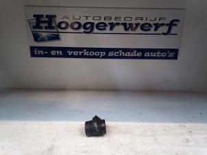 Gebruikte Luchtmassameter BMW 3 serie Compact (E46/5) 316ti 16V Prijs € 25,00 Margeregeling aangeboden door Autobedrijf Hoogerwerf