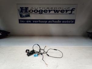 Gebruikte Raam schakelaar elektrisch Audi A4 Avant (B9) 2.0 TDI 16V Prijs € 40,00 Margeregeling aangeboden door Autobedrijf Hoogerwerf