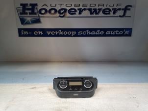 Gebruikte Kachel Bedieningspaneel Suzuki Swift (ZA/ZC/ZD1/2/3/9) 1.3 VVT 16V Prijs € 40,00 Margeregeling aangeboden door Autobedrijf Hoogerwerf