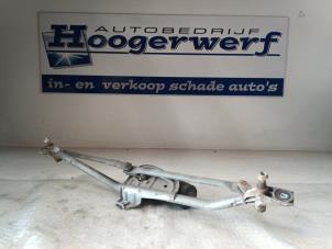 Gebruikte Ruitenwismotor + Mechaniek Audi A6 Prijs € 40,00 Margeregeling aangeboden door Autobedrijf Hoogerwerf