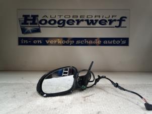 Gebruikte Spiegel Buiten links BMW X6 (E71/72) 50iX 4.4 V8 32V Prijs € 100,00 Margeregeling aangeboden door Autobedrijf Hoogerwerf