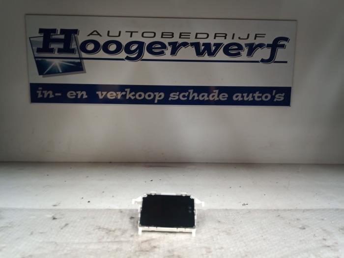 Gebruikte Display Interieur Ford Fiesta 6 (JA8) 1.4 16V Prijs € 30,00 Margeregeling aangeboden door Autobedrijf Hoogerwerf