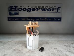 Gebruikte Tank element Pomp Mercedes Sprinter 5t (907.6) 516 CDI 2.1 D RWD Prijs € 125,00 Margeregeling aangeboden door Autobedrijf Hoogerwerf