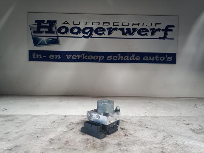 Gebruikte ABS Pomp Nissan X-Trail (T32) 1.6 DIG-T 16V Prijs € 250,00 Margeregeling aangeboden door Autobedrijf Hoogerwerf