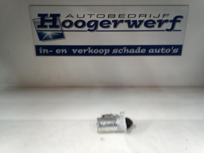 Gebruikte Startmotor Chevrolet Spark 1.0 16V Bifuel Prijs € 30,00 Margeregeling aangeboden door Autobedrijf Hoogerwerf