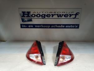 Gebruikte Achterlicht rechts Ford Fiesta 6 (JA8) 1.0 EcoBoost 12V 125 Prijs € 30,00 Margeregeling aangeboden door Autobedrijf Hoogerwerf