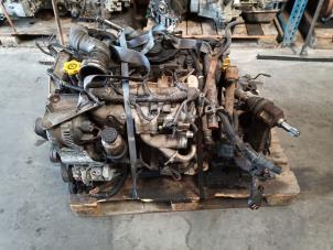 Gebruikte Motor Chrysler Voyager/Grand Voyager (RG/RS) 2.8 CRD 16V Autom. Prijs op aanvraag aangeboden door Autobedrijf Hoogerwerf