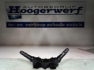Gebruikte Stuurkolomschakelaar Hyundai i20 1.2i 16V Prijs € 30,00 Margeregeling aangeboden door Autobedrijf Hoogerwerf