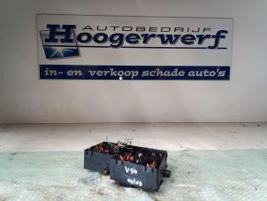 Gebruikte Zekeringkast Volvo V50 (MW) 2.4 20V Prijs € 25,00 Margeregeling aangeboden door Autobedrijf Hoogerwerf