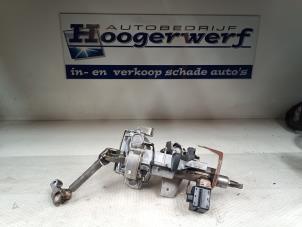 Gebruikte Stuurkolom compleet Renault Clio IV Estate/Grandtour (7R) 1.5 Energy dCi 75 FAP Prijs € 90,00 Margeregeling aangeboden door Autobedrijf Hoogerwerf