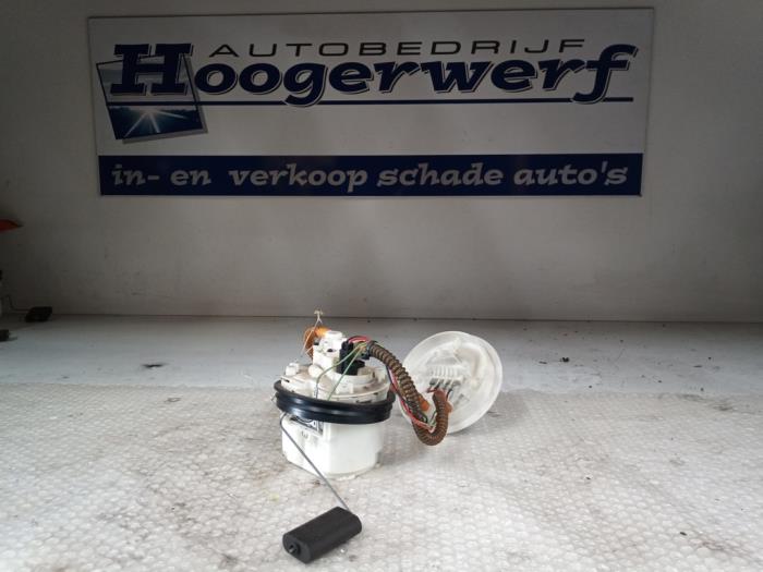 Gebruikte Tank element Pomp Ford Focus 1 Wagon 1.6 16V Prijs € 30,00 Margeregeling aangeboden door Autobedrijf Hoogerwerf