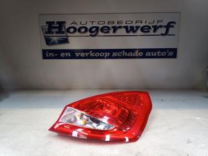 Gebruikte Achterlicht rechts Ford Fiesta 6 (JA8) 1.6 16V Sport Prijs € 20,00 Margeregeling aangeboden door Autobedrijf Hoogerwerf