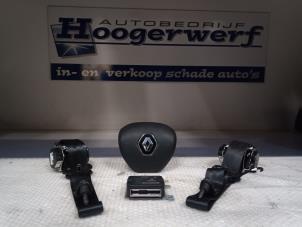 Gebruikte Module + Airbag Set Renault Express Prijs op aanvraag aangeboden door Autobedrijf Hoogerwerf
