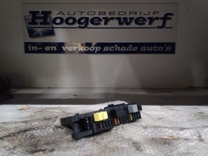 Gebruikte Zekeringkast Mercedes C (W203) 1.8 C-180K 16V Prijs € 60,00 Margeregeling aangeboden door Autobedrijf Hoogerwerf