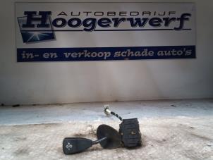 Gebruikte Richtingaanwijzer Schakelaar BMW Z3 Roadster (E36/7) 2.8 24V Prijs € 15,00 Margeregeling aangeboden door Autobedrijf Hoogerwerf