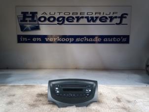 Gebruikte Radio Ford Ka II 1.2 Prijs € 30,00 Margeregeling aangeboden door Autobedrijf Hoogerwerf