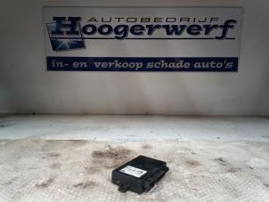 Gebruikte Module Trekhaak Mercedes C Sportcoupé (C203) 1.8 C-180K 16V Prijs € 40,00 Margeregeling aangeboden door Autobedrijf Hoogerwerf