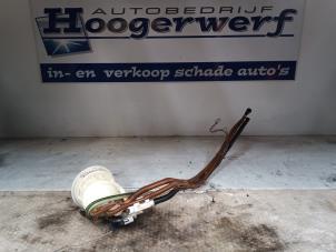 Gebruikte Tank element Pomp Mercedes CLK (R209) 3.5 350 V6 18V Prijs € 200,00 Margeregeling aangeboden door Autobedrijf Hoogerwerf