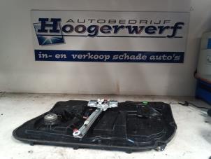 Gebruikte Deurplaat 4Deurs links-voor Ford Fiesta 6 (JA8) 1.25 16V Prijs € 50,00 Margeregeling aangeboden door Autobedrijf Hoogerwerf