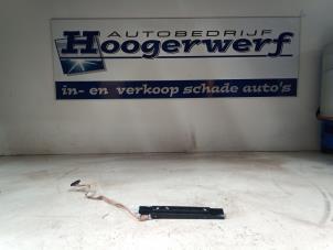 Gebruikte Stoelverwarmings Schakelaar BMW 3 serie (E90) 318i 16V Prijs € 20,00 Margeregeling aangeboden door Autobedrijf Hoogerwerf