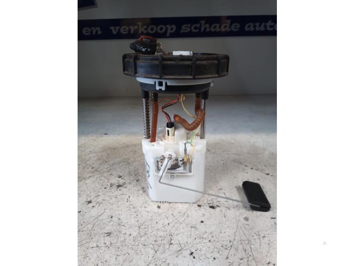 Brandstofpomp Elektrisch van een Opel Agila (B) 1.2 16V 2010