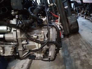 Gebruikte Automaatbak Renault Captur (2R) 1.3 TCE 150 16V Prijs op aanvraag aangeboden door Autobedrijf Hoogerwerf