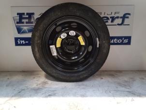 Gebruikte Reservewiel Peugeot 307 (3A/C/D) 2.0 16V Prijs € 75,00 Margeregeling aangeboden door Autobedrijf Hoogerwerf