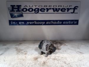 Gebruikte Dynamo Renault Captur (2R) 1.2 TCE 16V EDC Prijs € 40,00 Margeregeling aangeboden door Autobedrijf Hoogerwerf